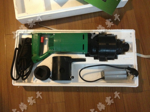 電動定扭力扳手