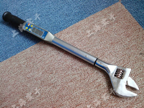 高精度數顯扭力扳手